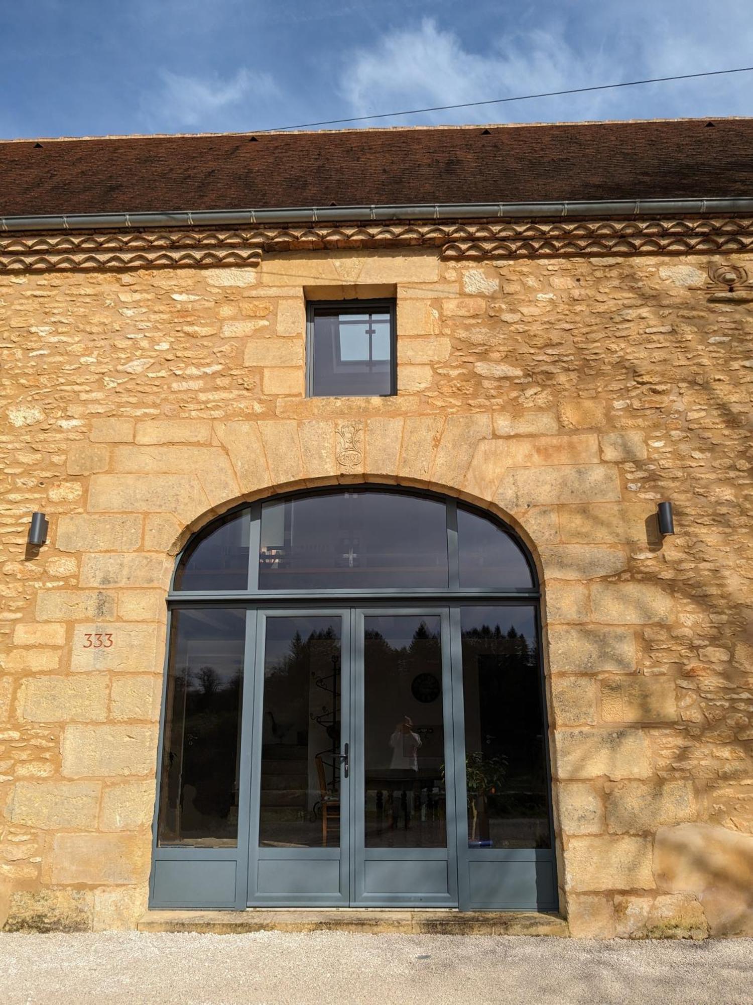 Meyrals La Grange Symphorine, Chambre D'Hotes De Charme Situee Entre La Vallee De La Dordogne Et La Vallee De La Vezere المظهر الخارجي الصورة